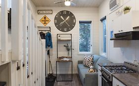 Tiny Homes By Snow Valley Lodging